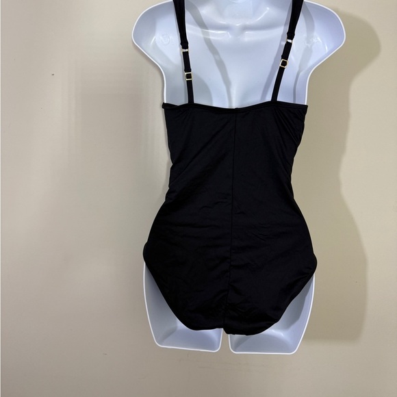 Elegant Black Ruffled Women's Swimsuit sz 10 - Picture 6 of 9